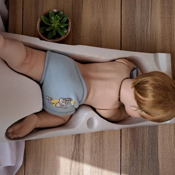 Vintage 1994 The Ashton-Drake Galleries Barely Yours Snug As A Bug In A Rug Doll - Picture 5 of 16